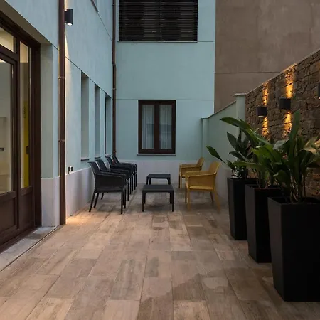 Palacio Real ホステル レオン